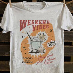 NEW BOUTIQUE RETRO WEEKEND VIBES TEE